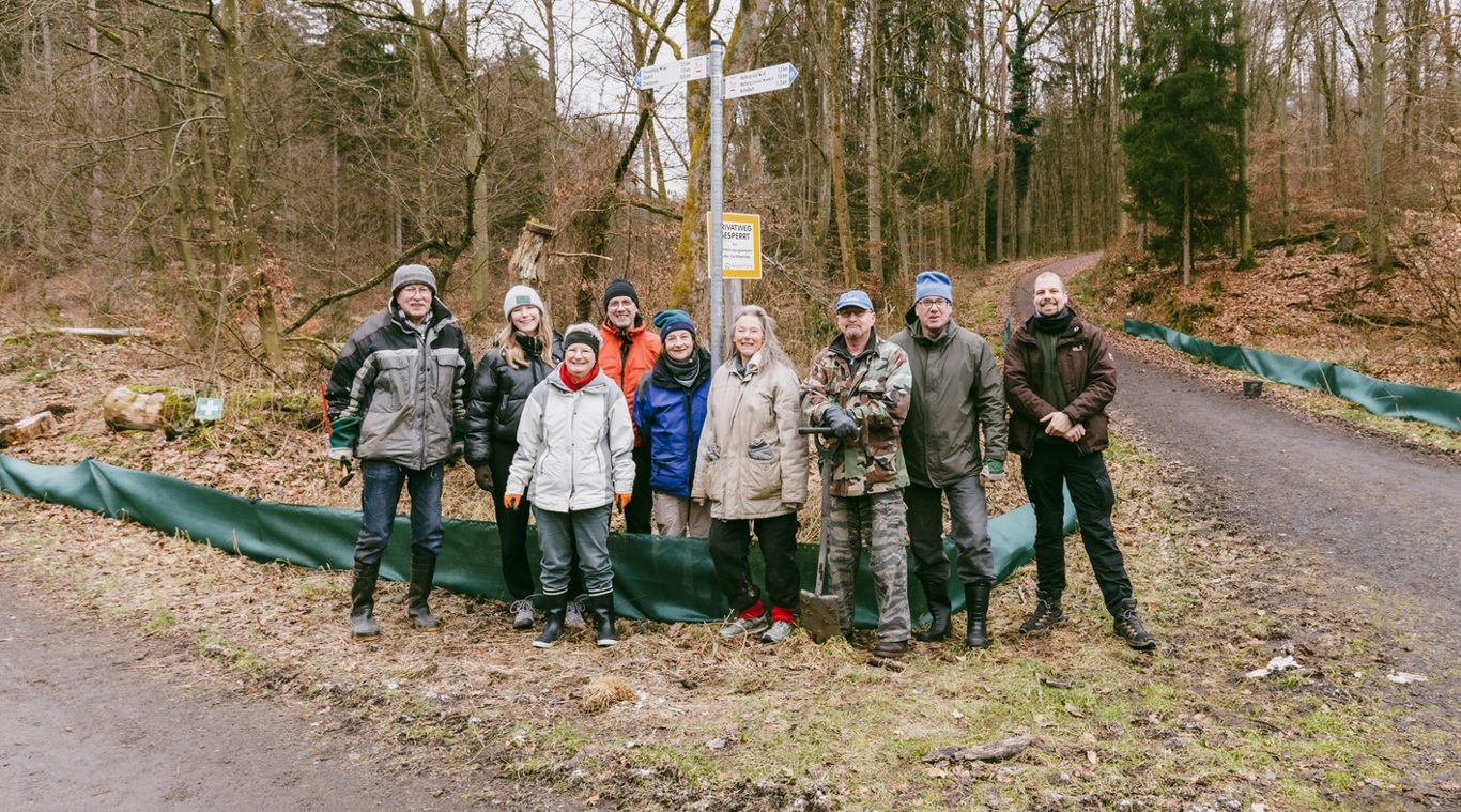 Helferinnen und Helfer am Krötenzaun im Eselsgrund