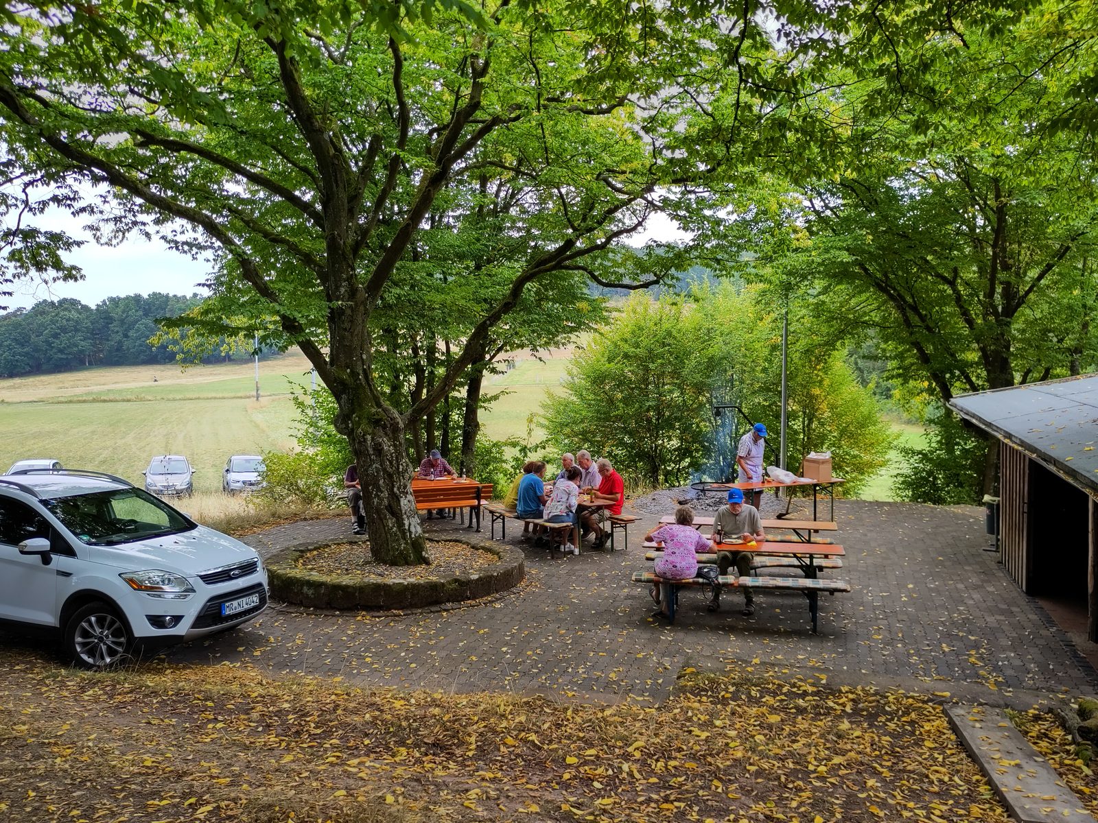 Grillfeier an der Grillhütte Amönau